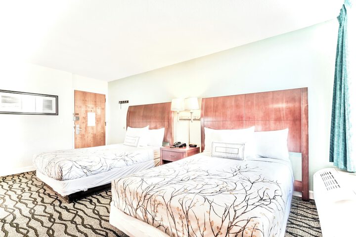 Room 40 of 96