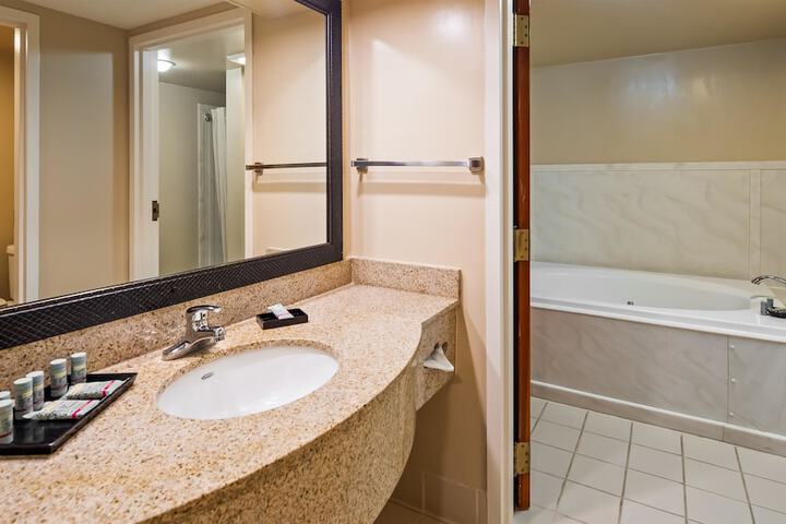 New Englander Inn Bennington