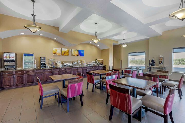 Comfort Suites Benbrook - Fort Worth Southwest