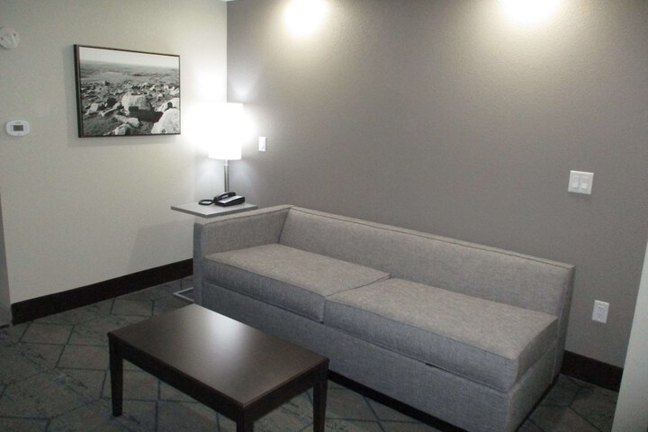 Room 22 of 28