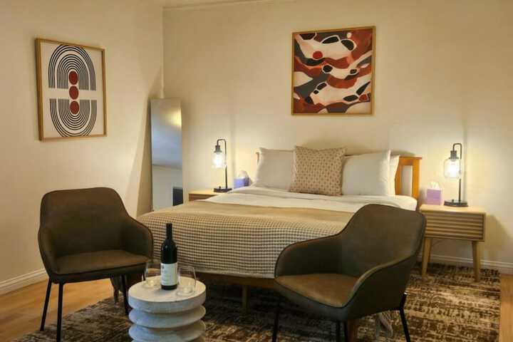 Room 16 of 20
