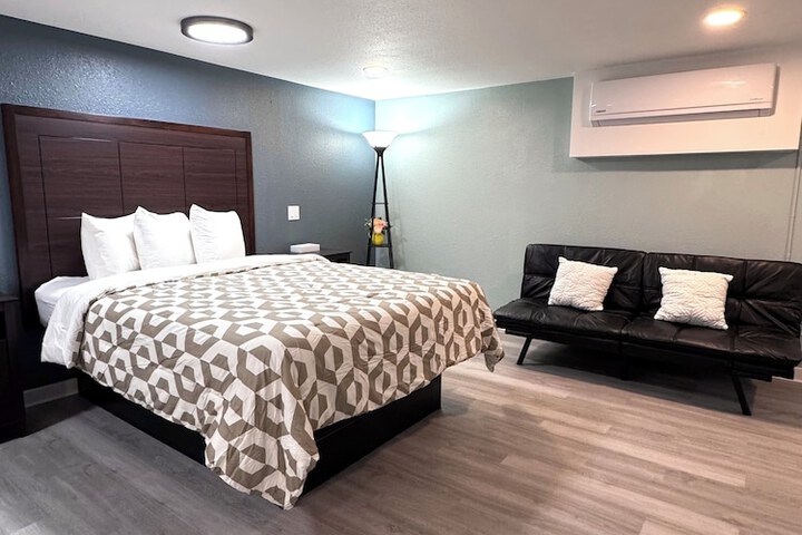 Room 86 of 155