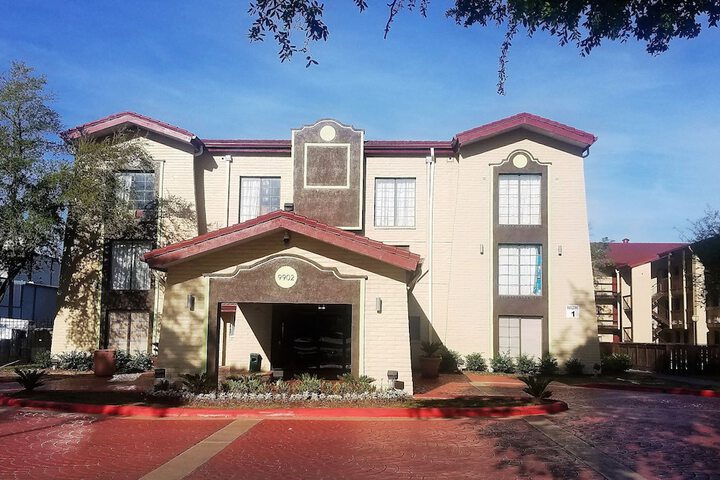 Hotel 3 of 16