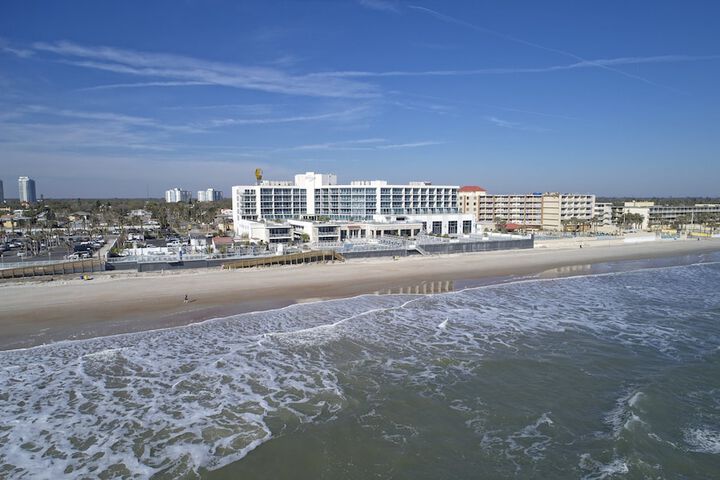 Hotel 4 of 56