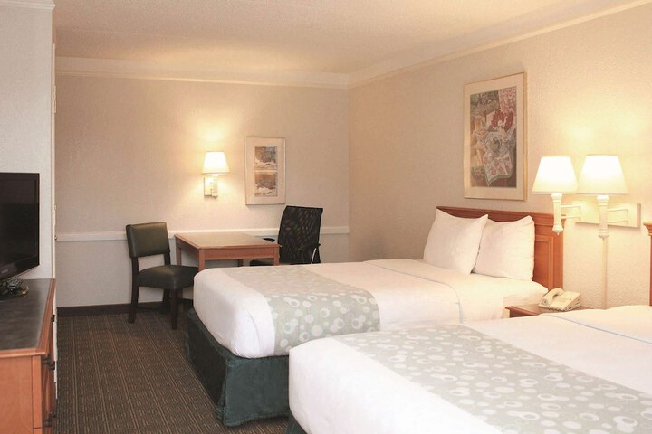 Room 21 of 41