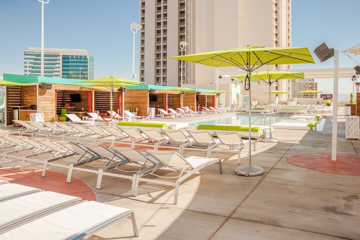 Pool 10 of 67