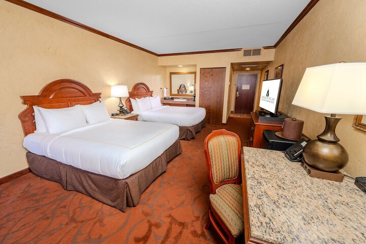 Chateau on the Lake Resort Spa and Convention Center