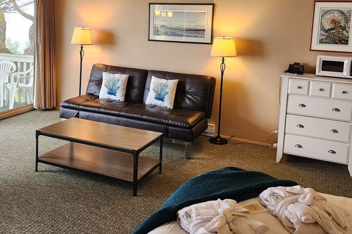 Room 27 of 67