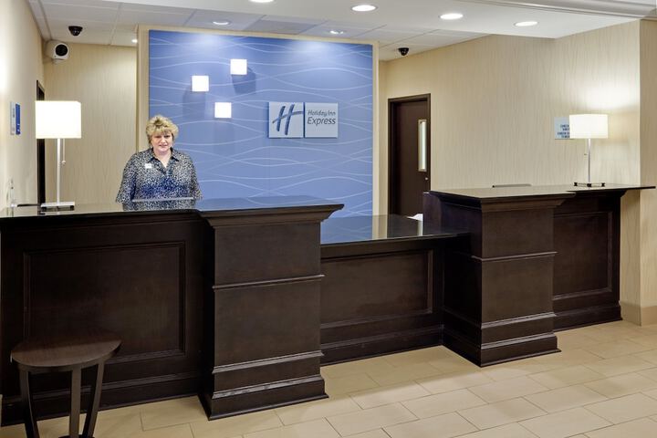 Holiday Inn Express Hotel & Suites Lebanon by IHG