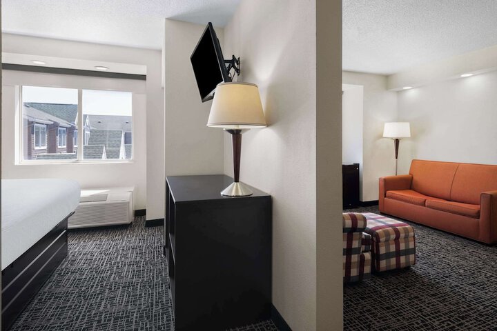 Room 31 of 36