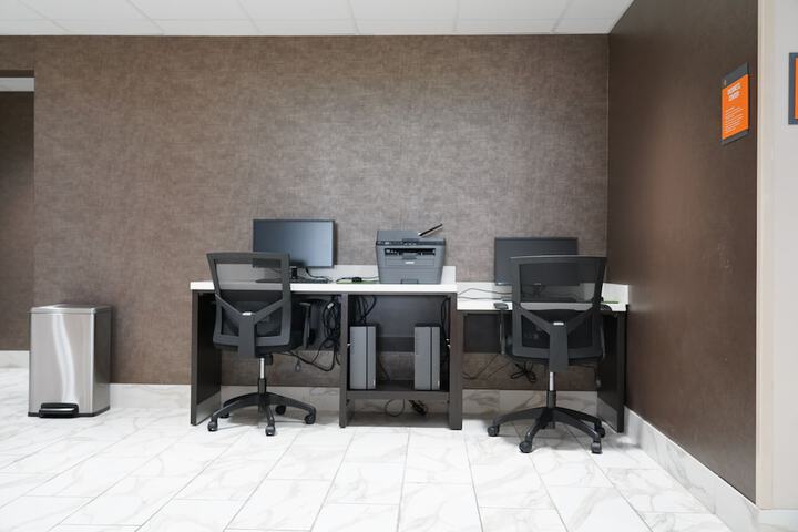 Business Center 67 of 67
