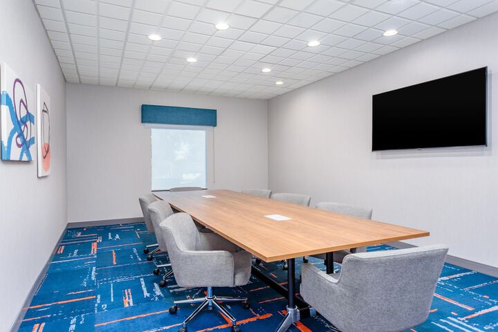 Hampton Inn & Suites Parkersburg Downtown