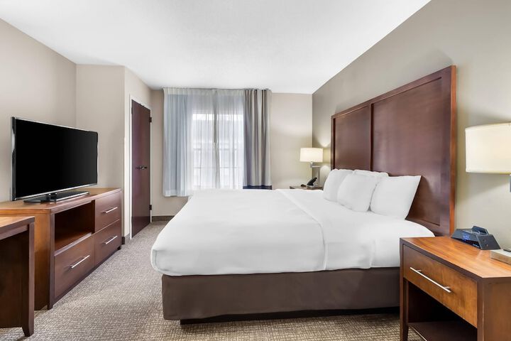 Comfort Suites Sumter near Shaw AFB