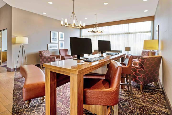 Business Center 49 of 50