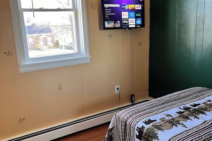 Amazing Three Bedrooms Apartment