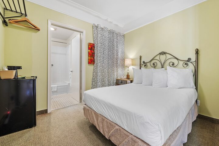 Room 29 of 51