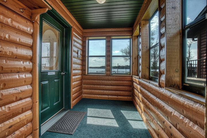 Lenas Northern Pines Resort