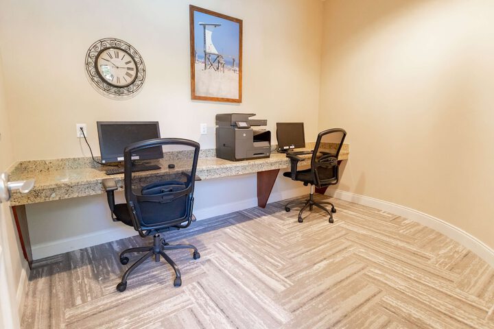 Business Center 34 of 34