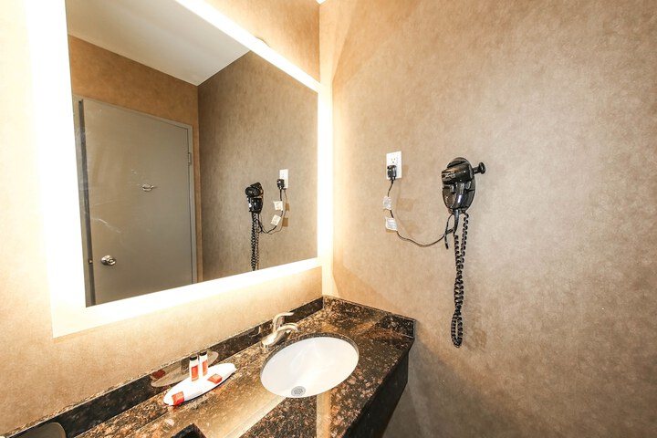 Room 41 of 58