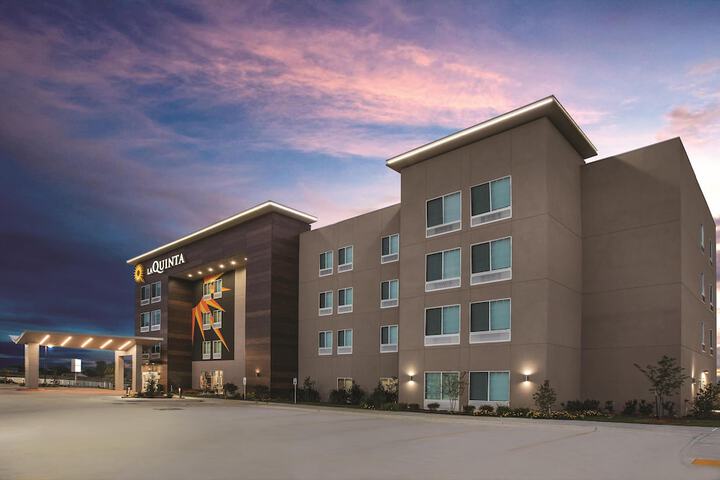 Hotel 2 of 55