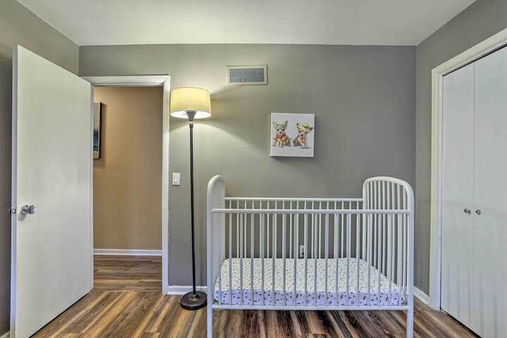 Pet-friendly Vacation Rental w / Lake Access