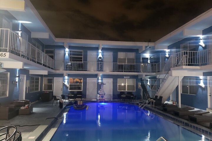 Hotel 6 of 72