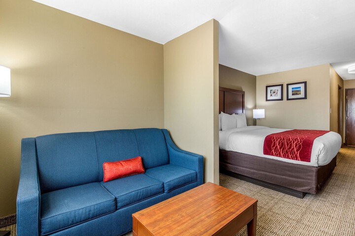 Room 10 of 40