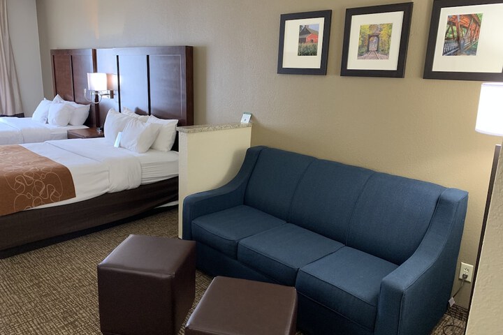 Room 35 of 47