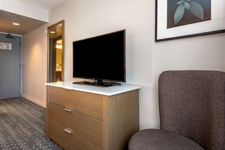 Room 29 of 66