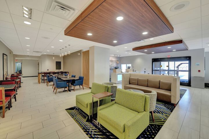 Hotel 16 of 163