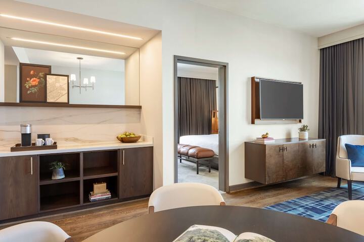 Valley Hotel Homewood Birmingham Curio Collection by Hilton
