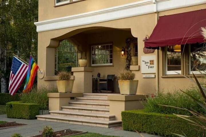 Hotel 3 of 74