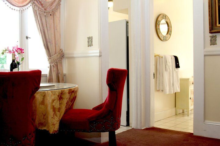 Room 33 of 101