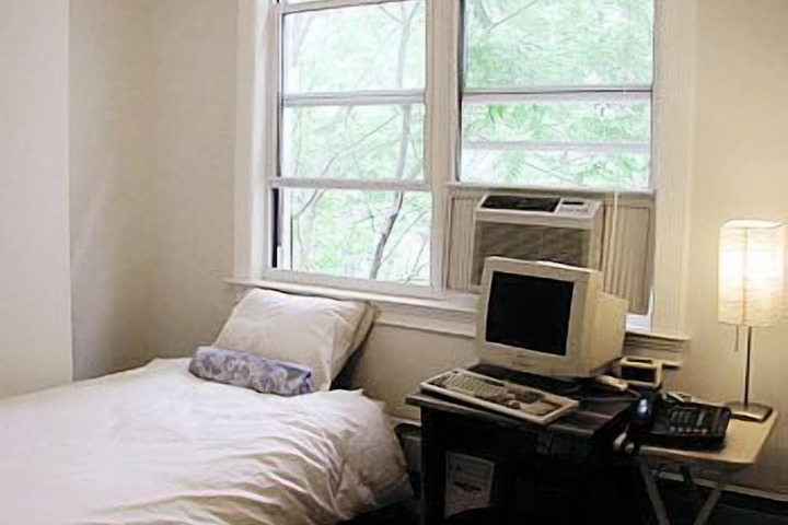 Room 14 of 15
