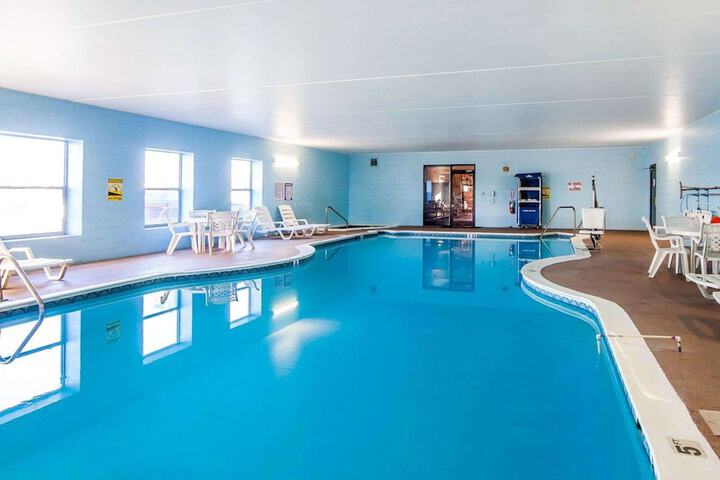 Pool 8 of 41