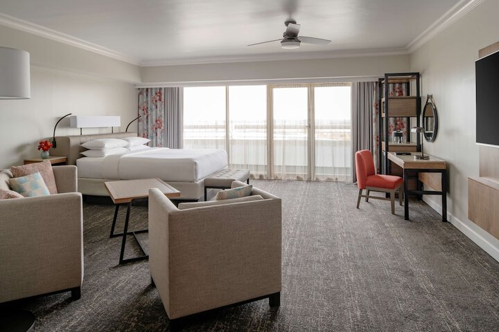 Room 40 of 114