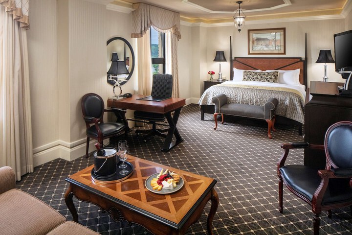 Room 21 of 53