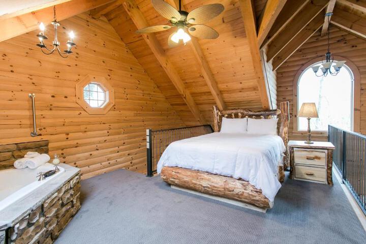 Coblentz Country Lodge by Amish Country Lodging