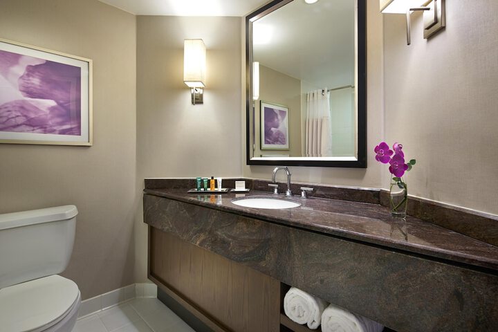 Hilton Long Beach Hotel