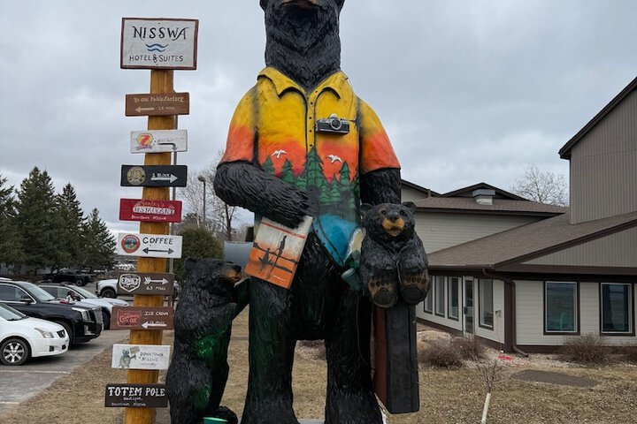 Nisswa Hotel and Suites