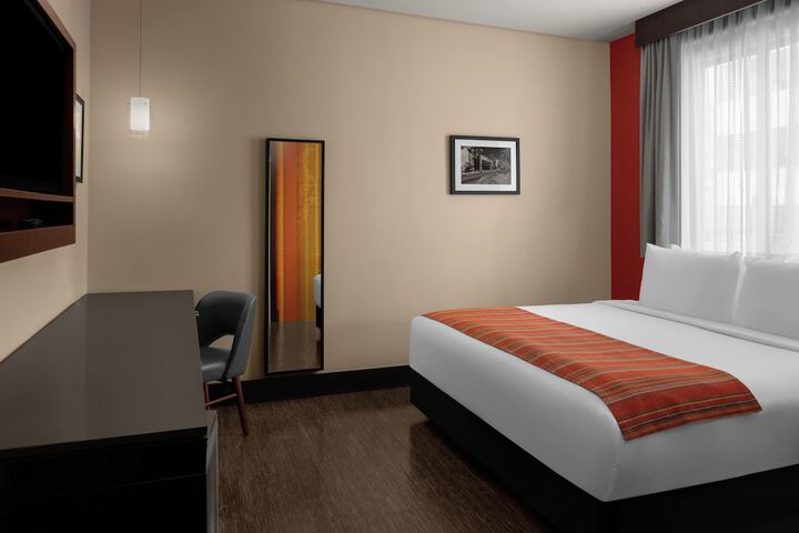 Room 54 of 71