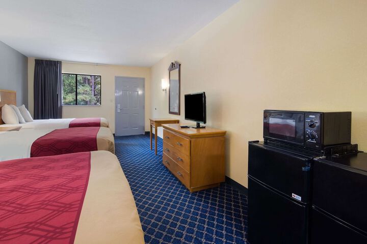 Room 17 of 29