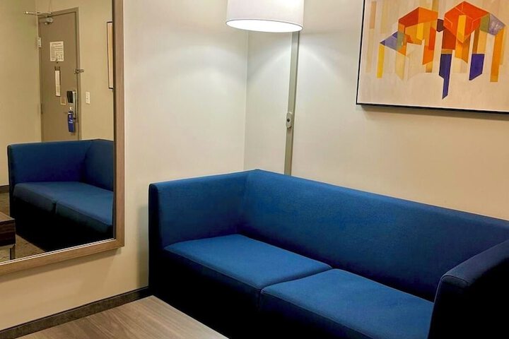 Holiday Inn Express & Suites Sandy - South Salt Lake City by IHG