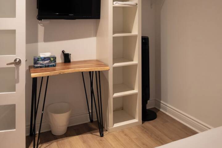 Room 35 of 41