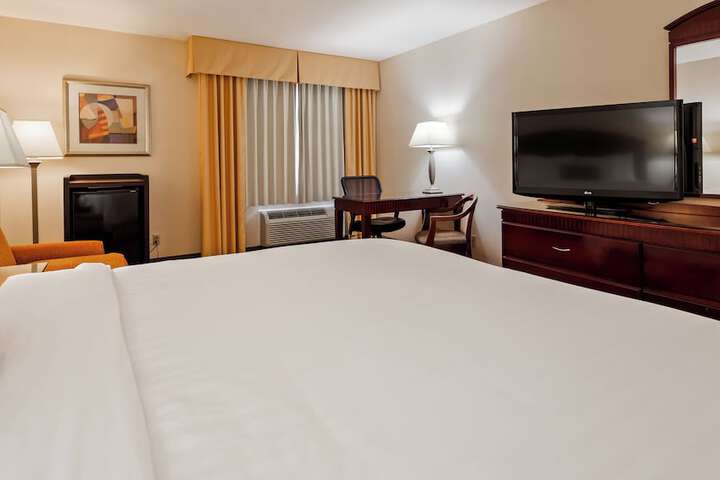 Best Western Plus West Covina Inn