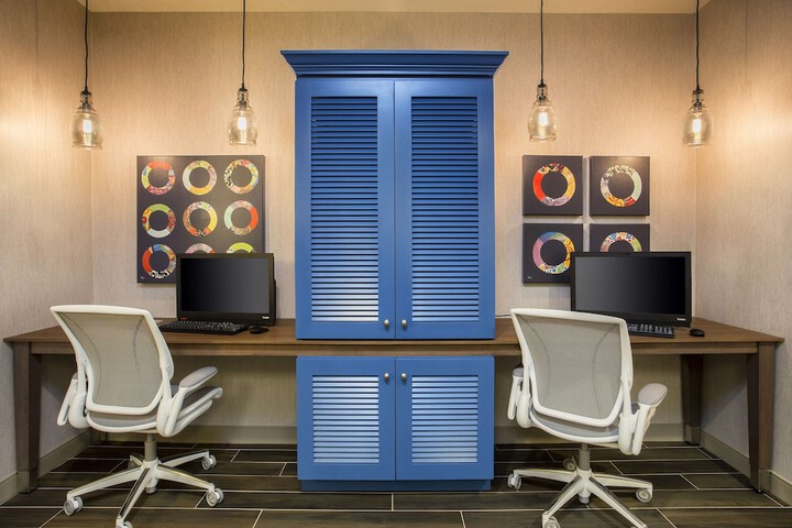 Business Center 28 of 28