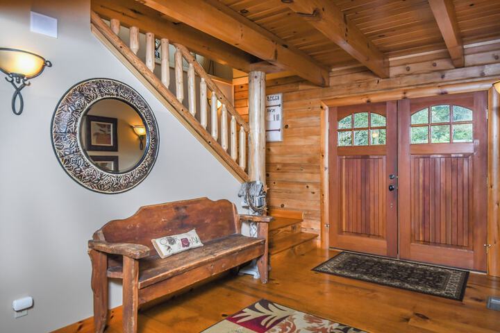 Highlands Heaven by Taylor Made Deep Creek