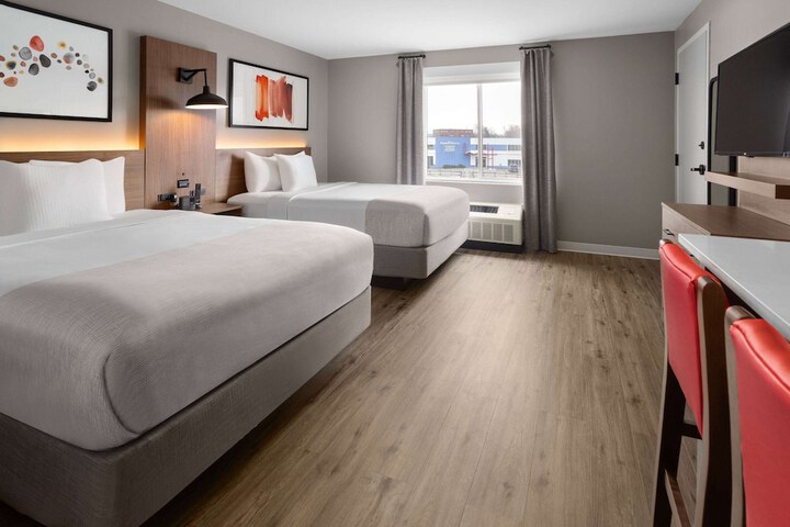 Room 20 of 37
