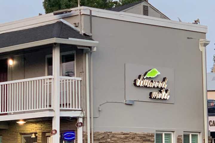 Elmwood Motel