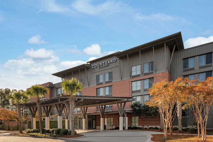 Courtyard by Marriott Charleston Summerville